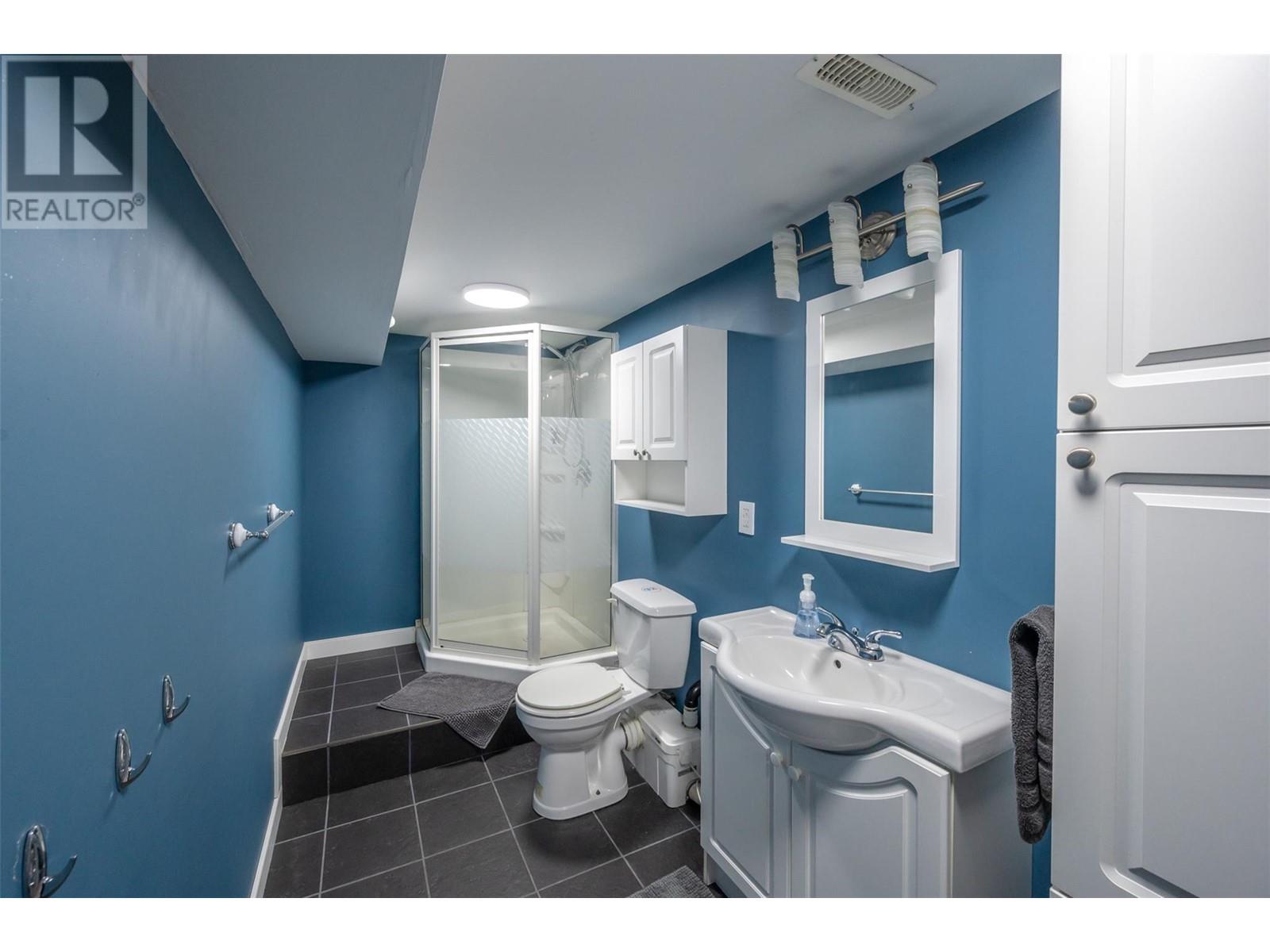 6548 Main Street, Oliver, British Columbia  V0H 1T0 - Photo 36 - 10345291