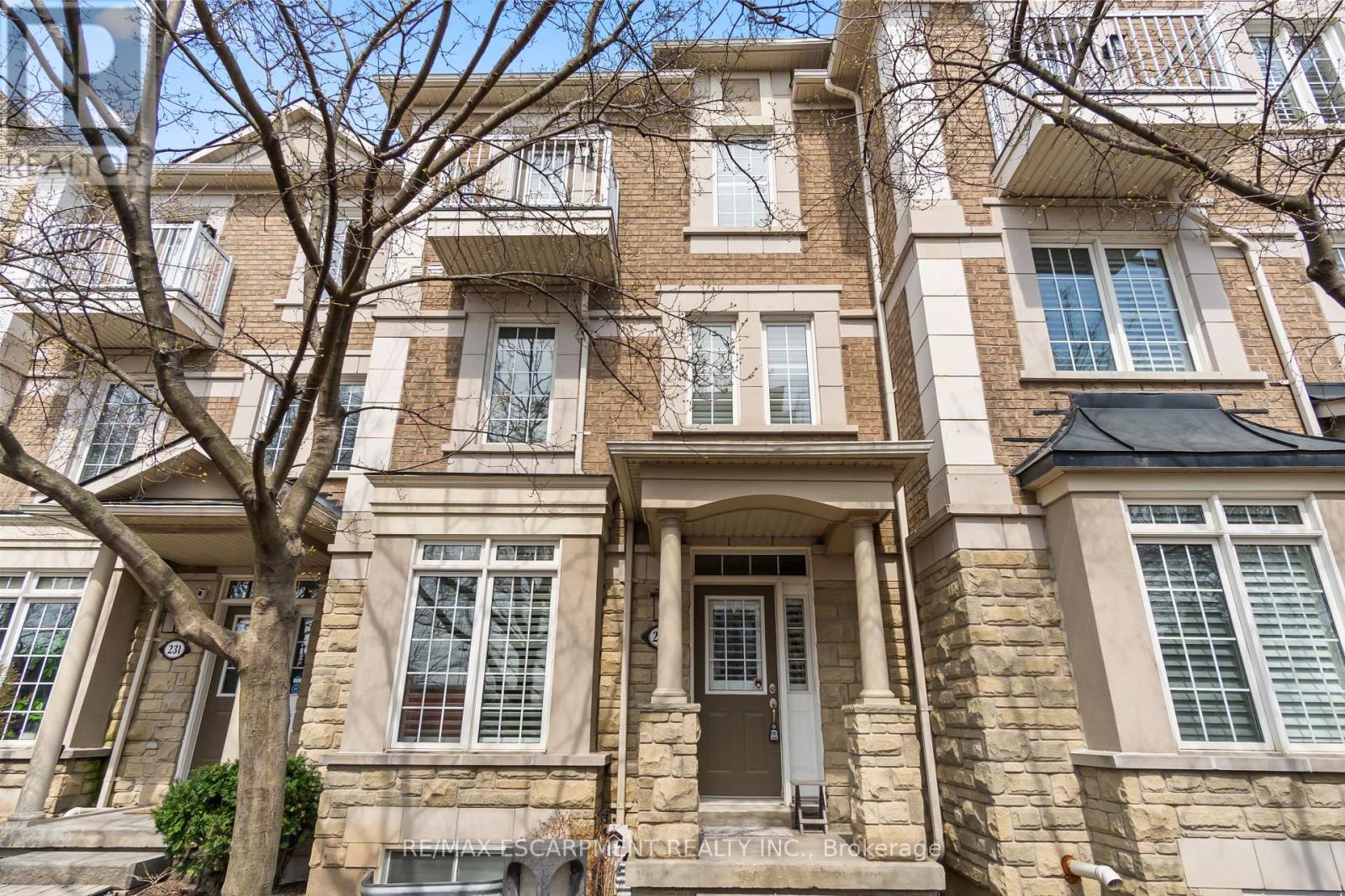 Property at 229 - 60 ROSEWOOD AVENUE image 1