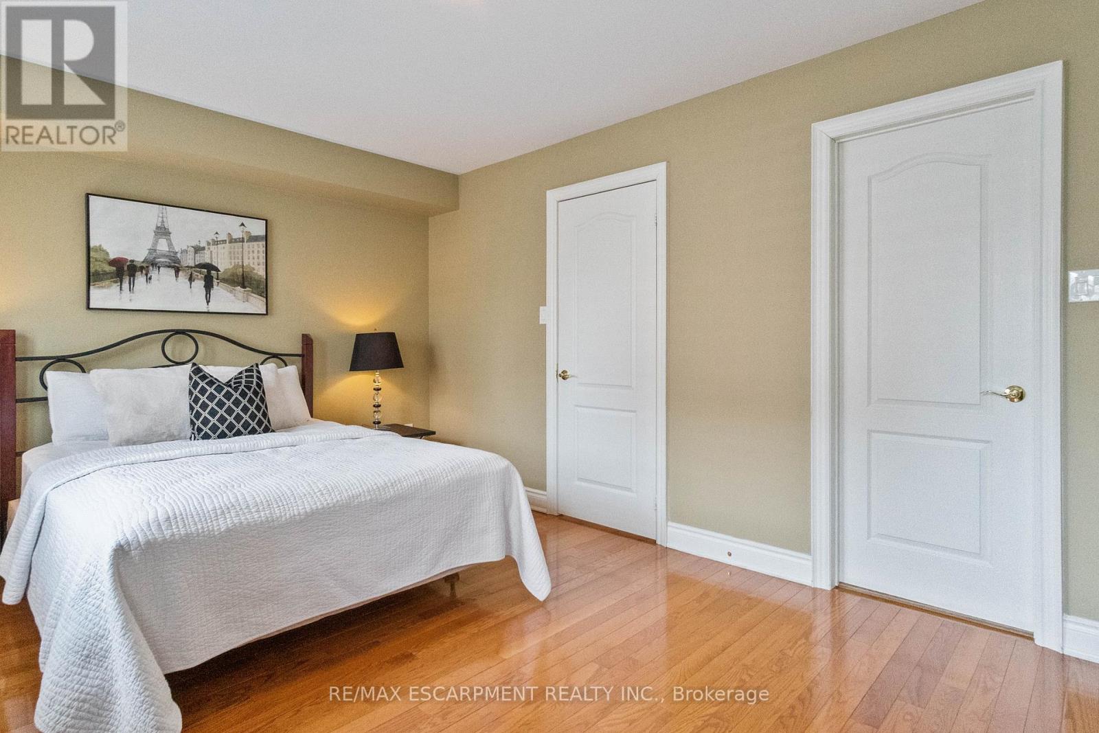 229 - 60 Rosewood Avenue, Mississauga (Port Credit), Ontario  L5G 4W2 - Photo 25 - W12121403