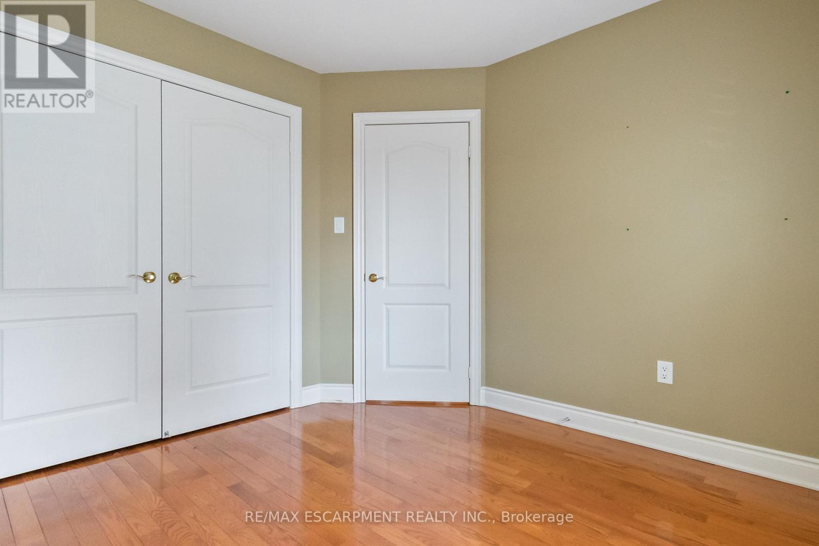 229 - 60 Rosewood Avenue, Mississauga (Port Credit), Ontario  L5G 4W2 - Photo 31 - W12121403
