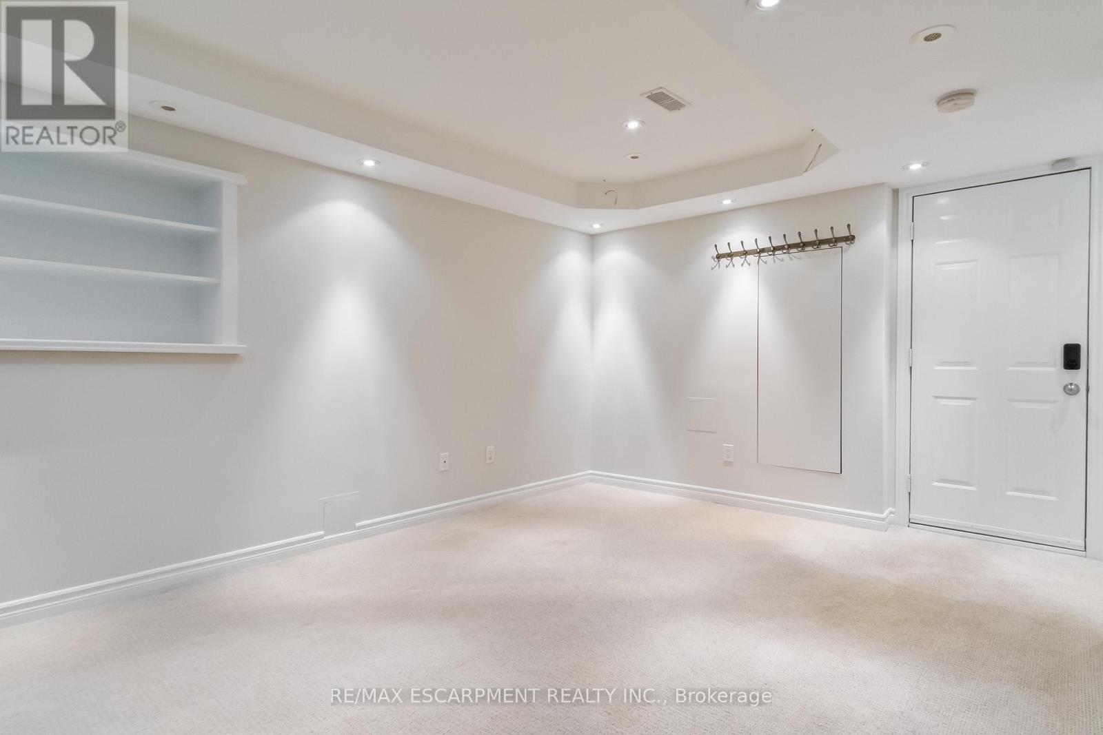 229 - 60 Rosewood Avenue, Mississauga (Port Credit), Ontario  L5G 4W2 - Photo 48 - W12121403