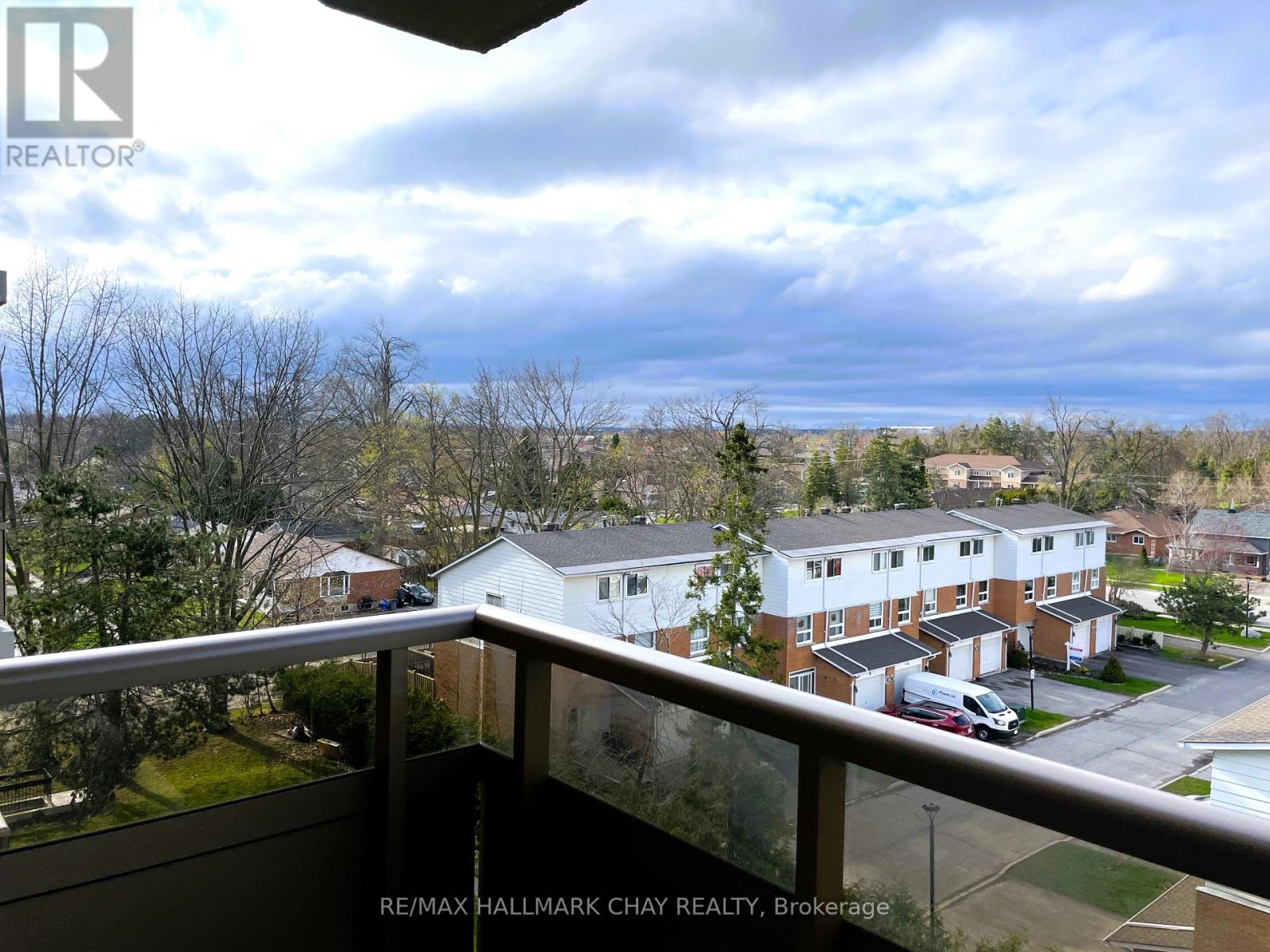702 - 414 Blake Street, Barrie, Ontario  L4M 5J7 - Photo 31 - S12117840