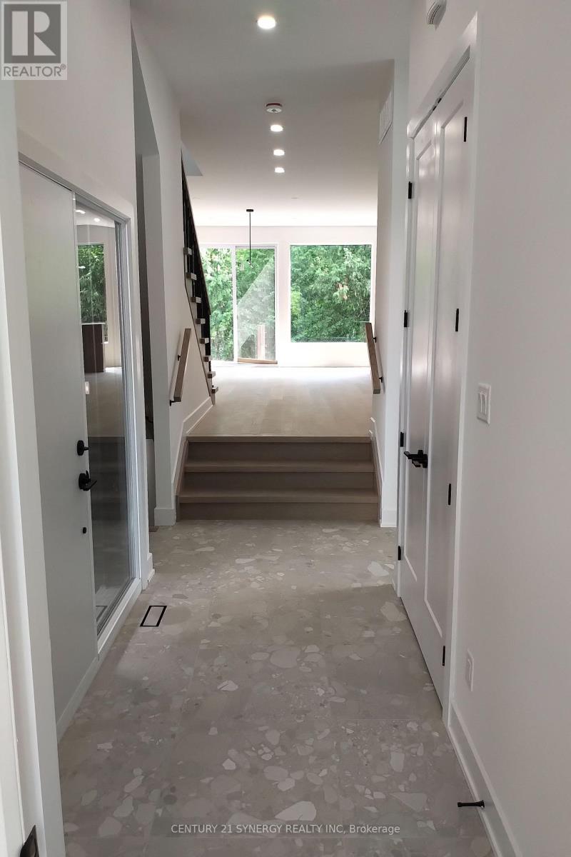 Property at 1540 KILBORN AVENUE image 5