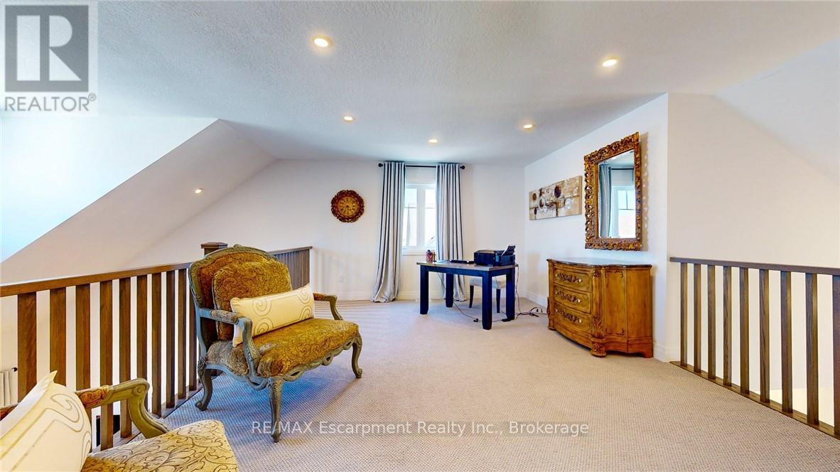 111 Clippers Lane, Blue Mountains, Ontario  N0H 2P0 - Photo 18 - X12121480