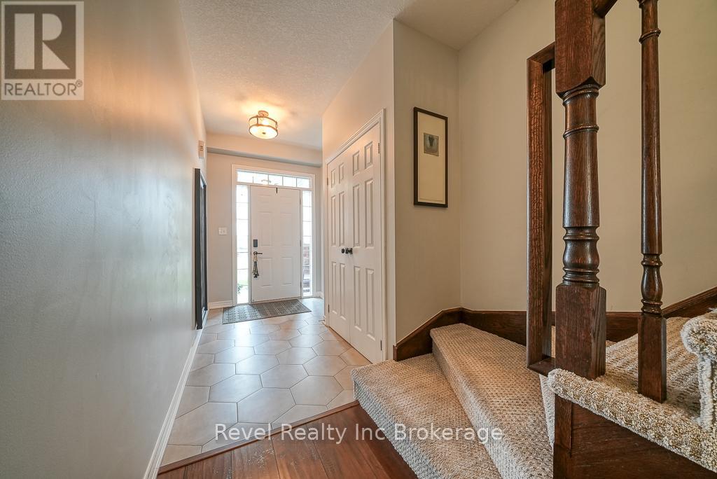 93 Nisbet Boulevard, Hamilton, Ontario  L0R 2H9 - Photo 6 - X12121449