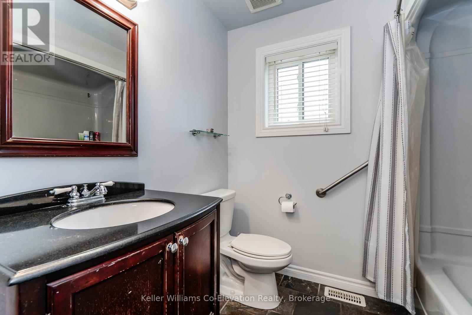 1 Bonaventure Place, Penetanguishene, Ontario  L9M 1J3 - Photo 16 - S12121471