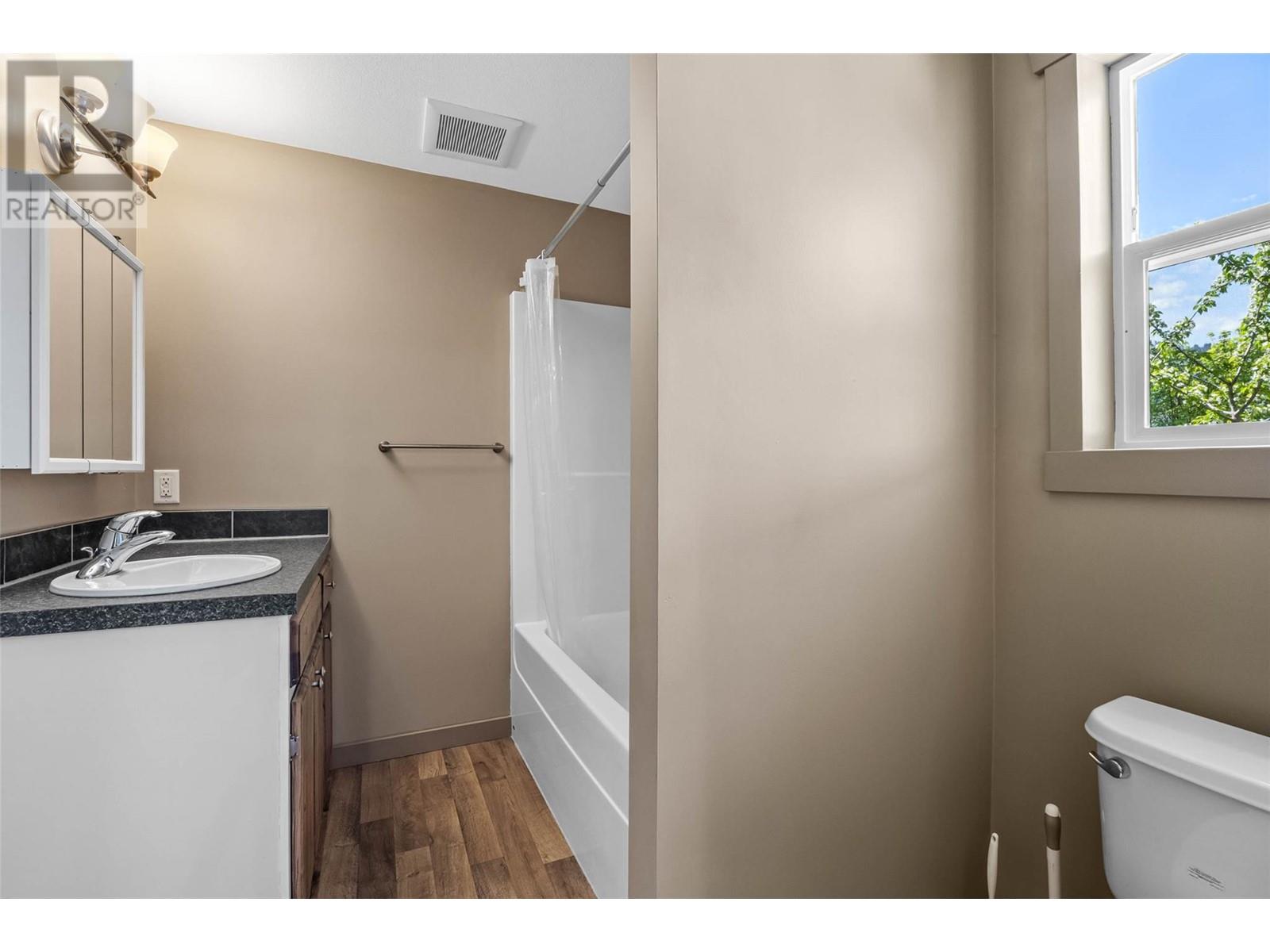 1170 Montgomery Place, Chase, British Columbia  V0E 1M0 - Photo 40 - 10346093
