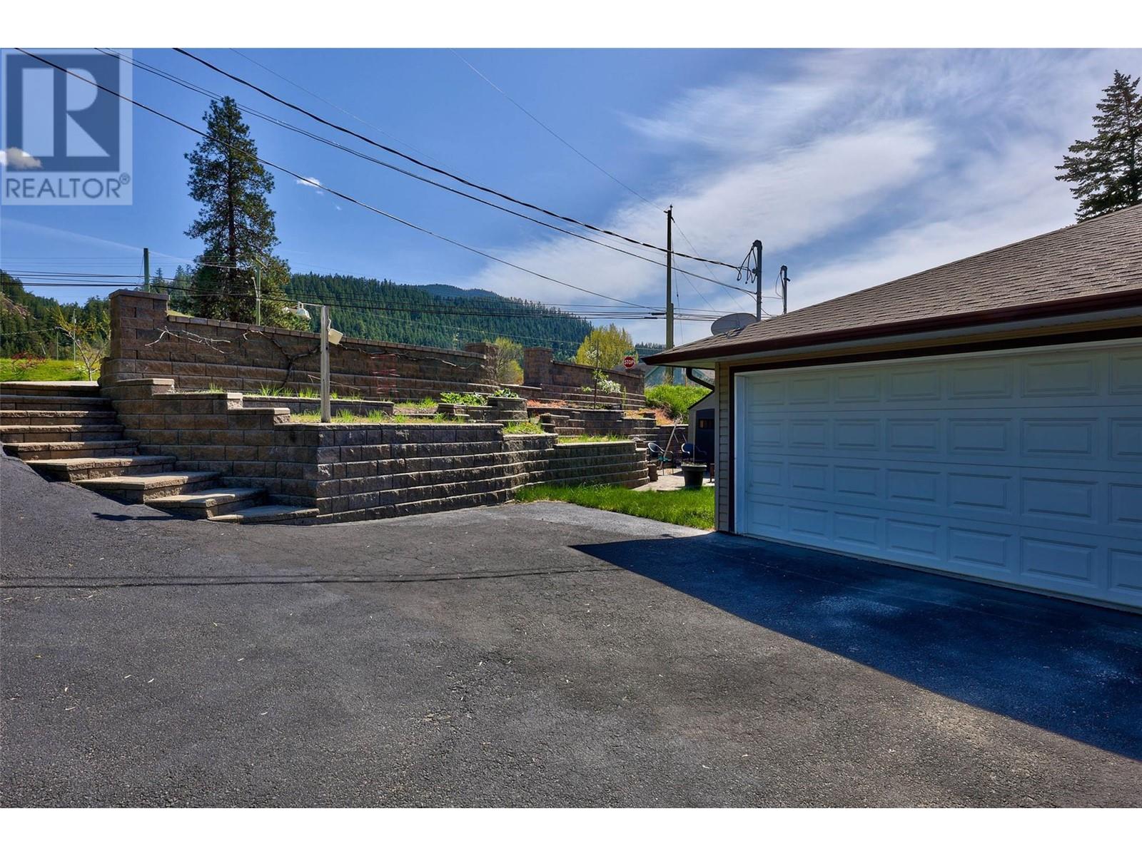 1170 Montgomery Place, Chase, British Columbia  V0E 1M0 - Photo 41 - 10346093