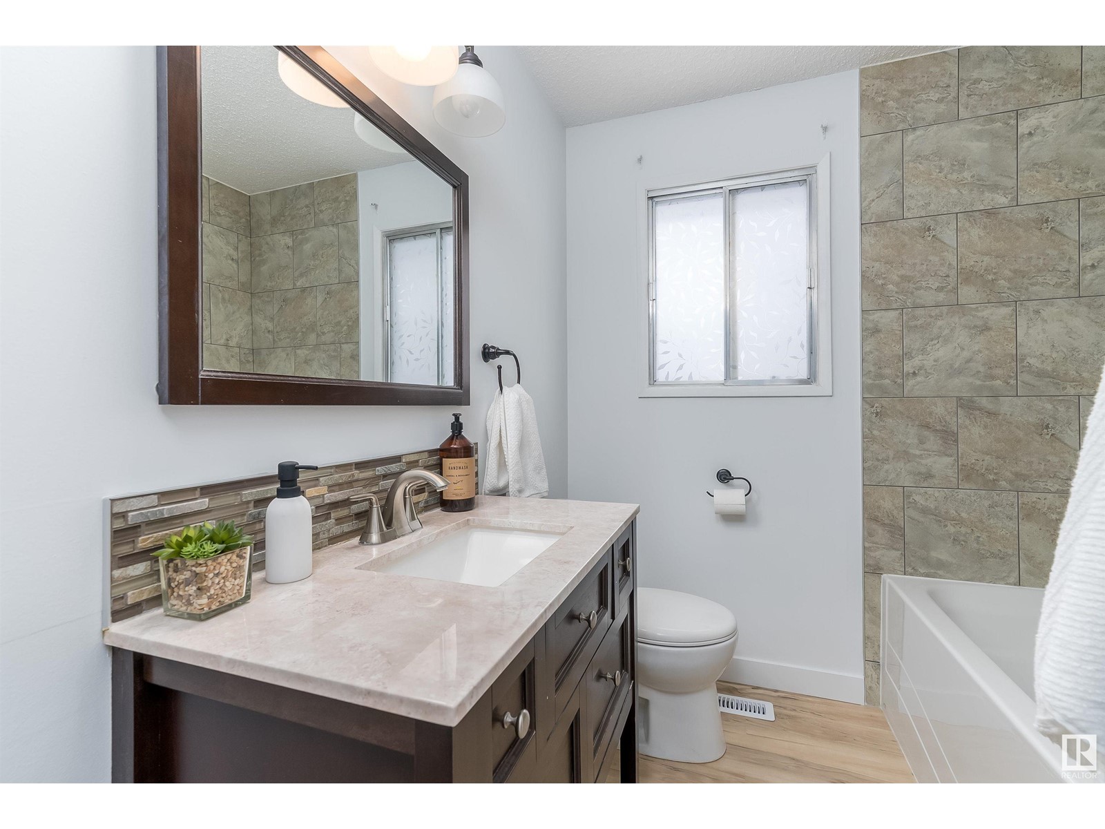 8104 17 Av Nw, Edmonton, Alberta  T6K 2C8 - Photo 19 - E4434216