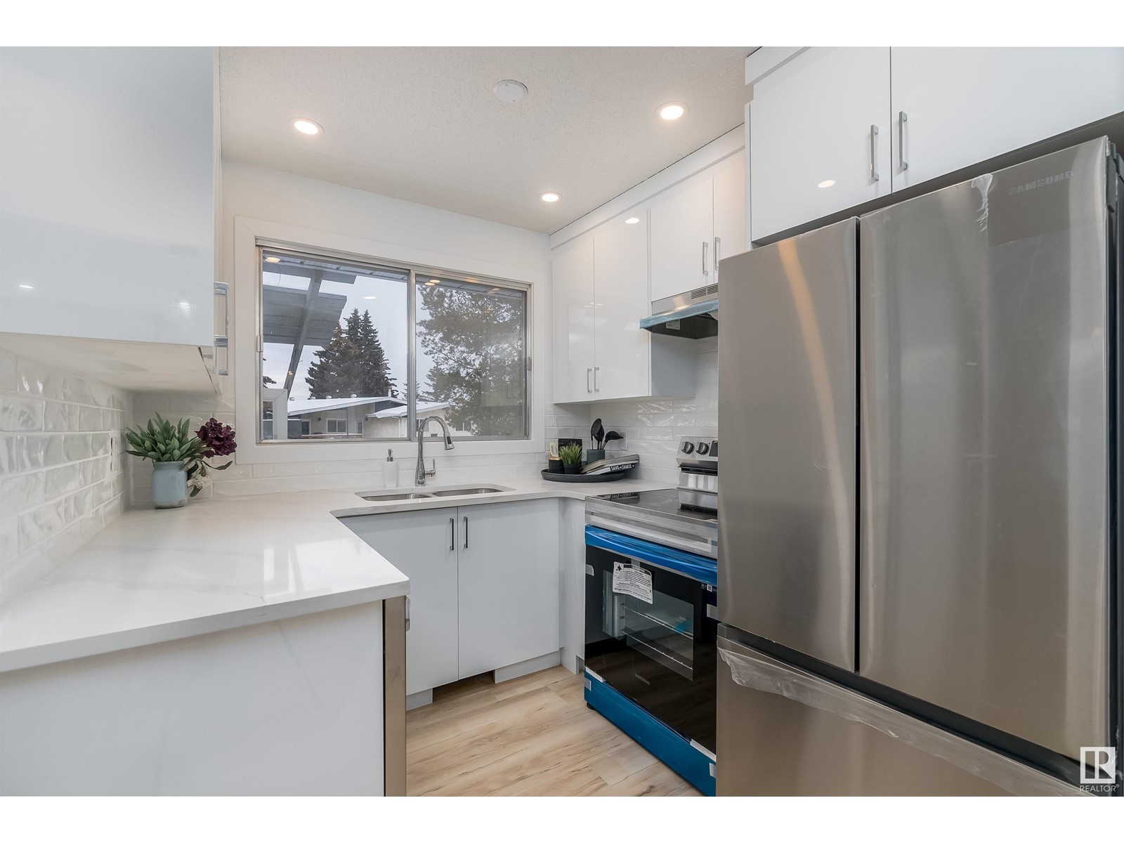 8104 17 Av Nw, Edmonton, Alberta  T6K 2C8 - Photo 12 - E4434216