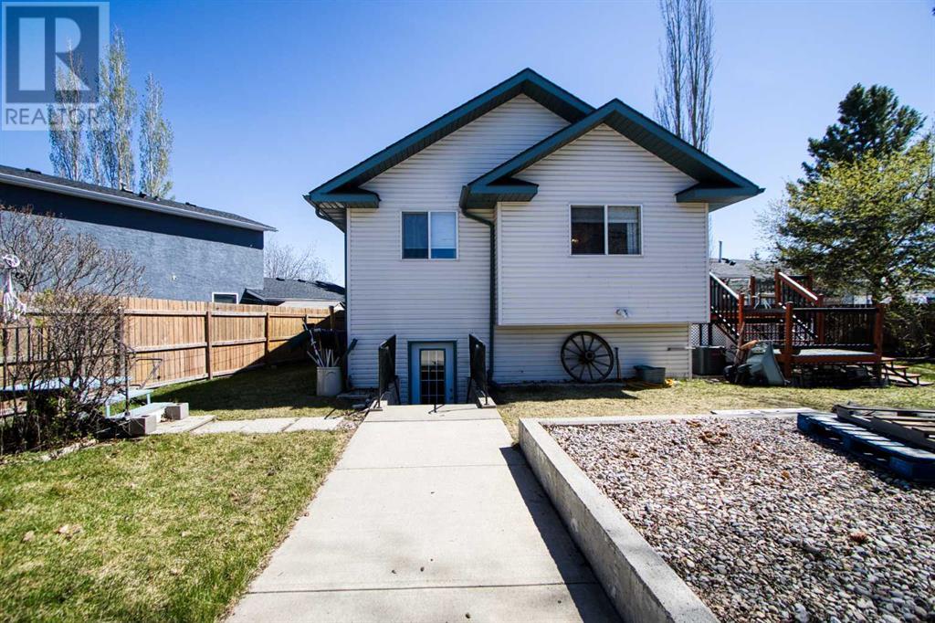 22 Greenview Crescent, Strathmore, Alberta  T1P 1M1 - Photo 2 - A2212808