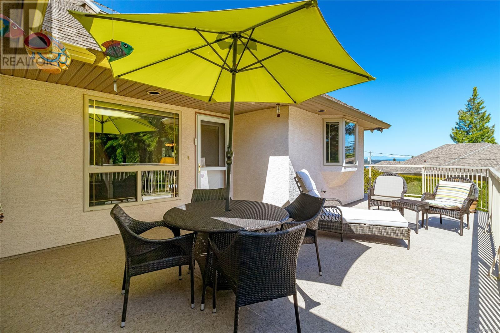 Property at 11059 Finch Pl image 5