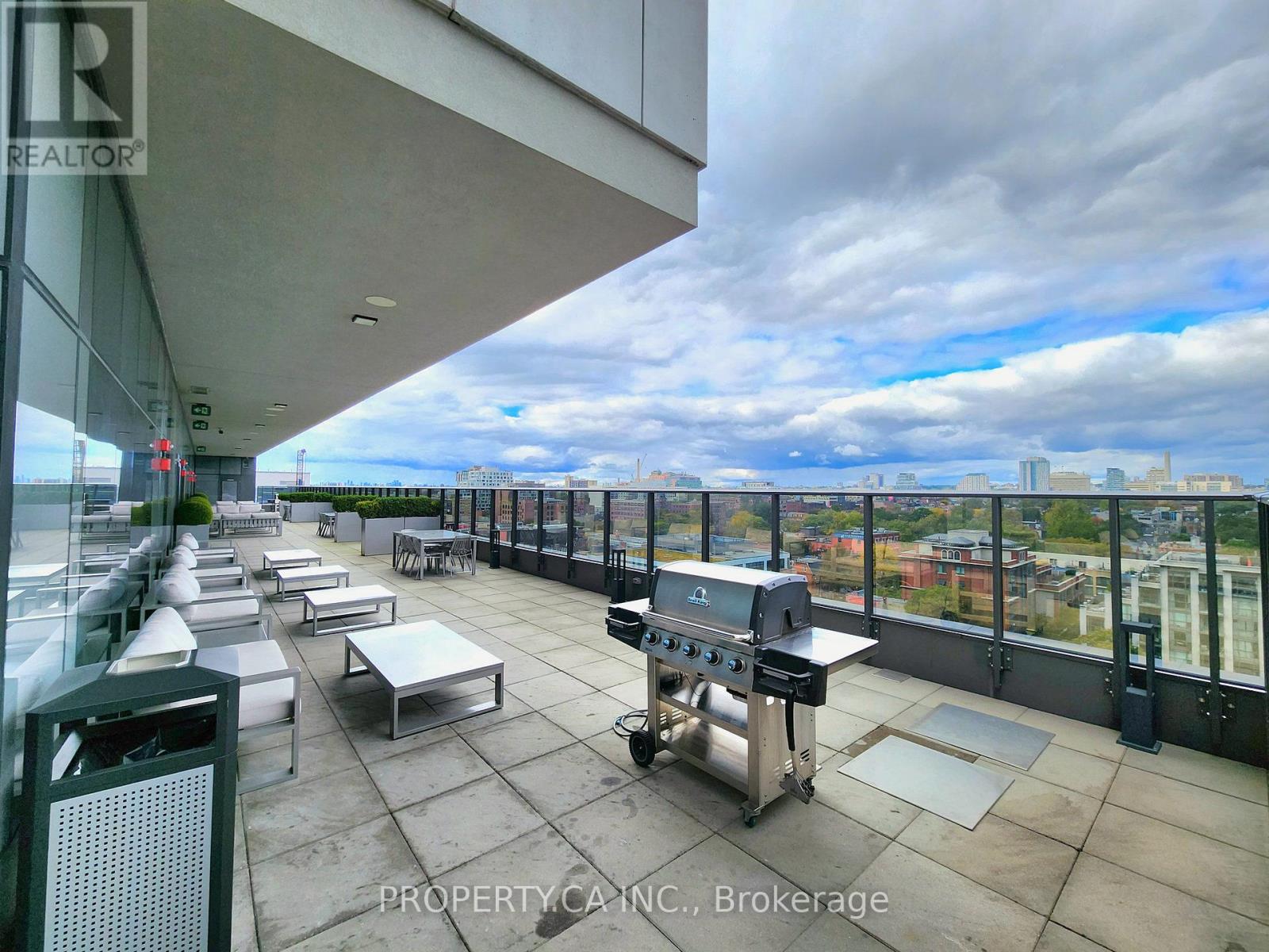1120 - 330 Richmond Street W, Toronto, Ontario  M5V 0M4 - Photo 12 - C12121479