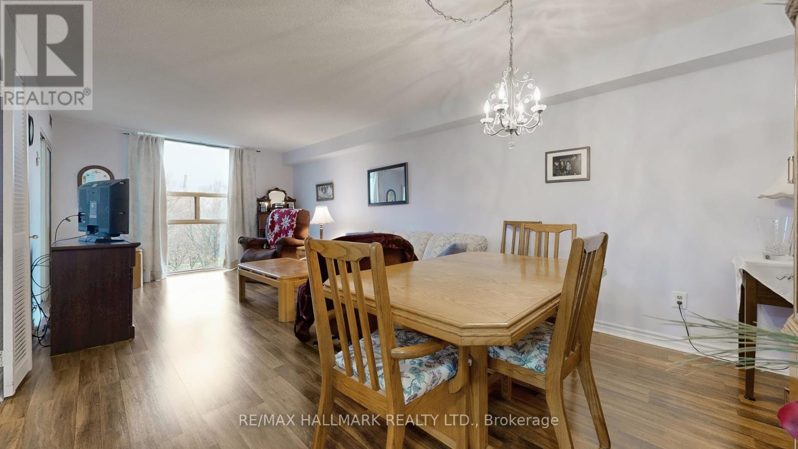 403 - 30 Harding Boulevard, Richmond Hill, Ontario  L4C 1S8 - Photo 11 - N12121442