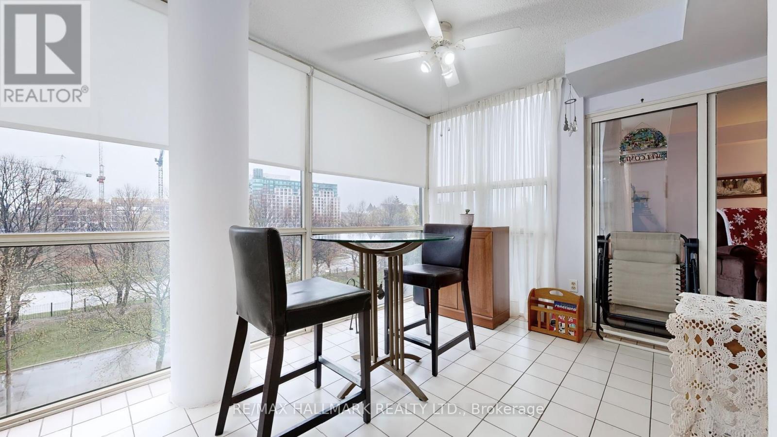 403 - 30 Harding Boulevard, Richmond Hill, Ontario  L4C 1S8 - Photo 16 - N12121442