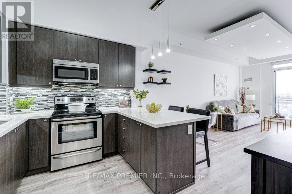 Property at 1004 - 12 WOODSTREAM BOULEVARD image 5