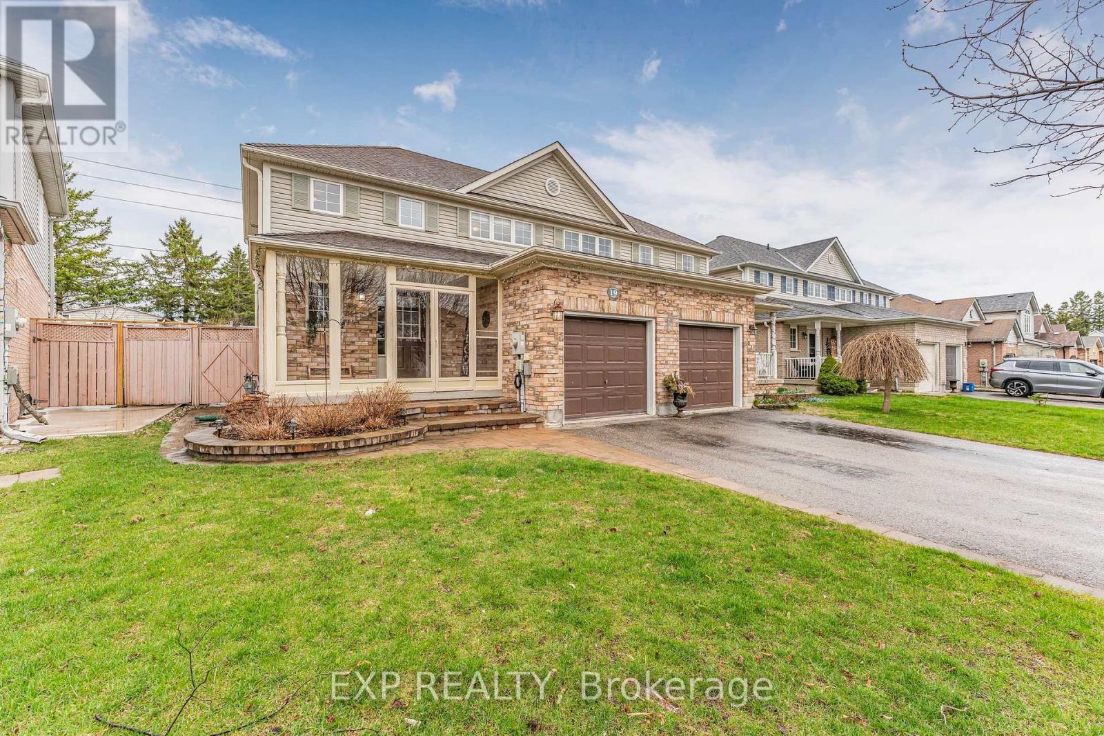 Property at 19 HERITAGE COURT image 3
