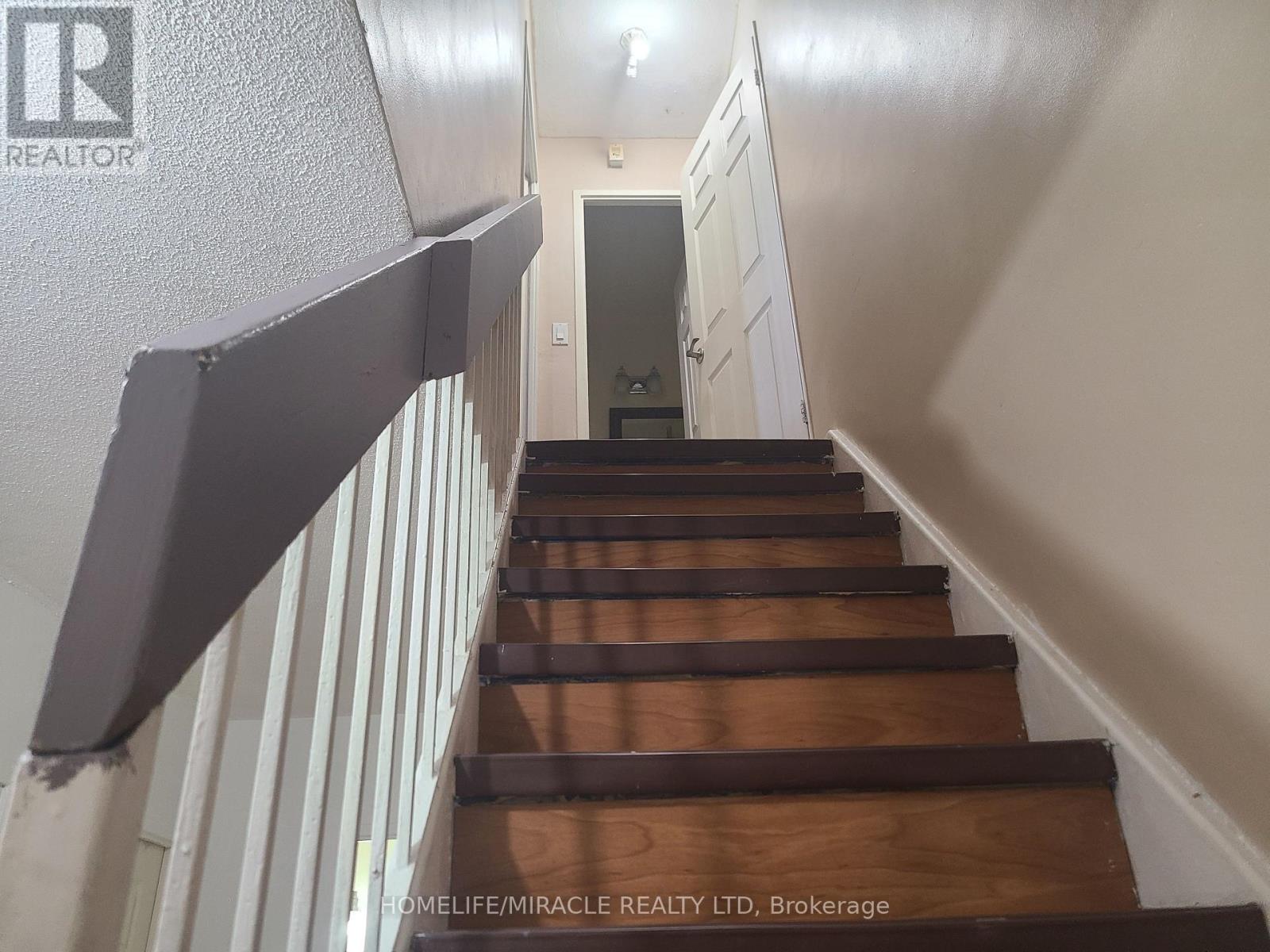 220 - 10 Eddystone Avenue, Toronto, Ontario  M3N 2T2 - Photo 10 - W12121440
