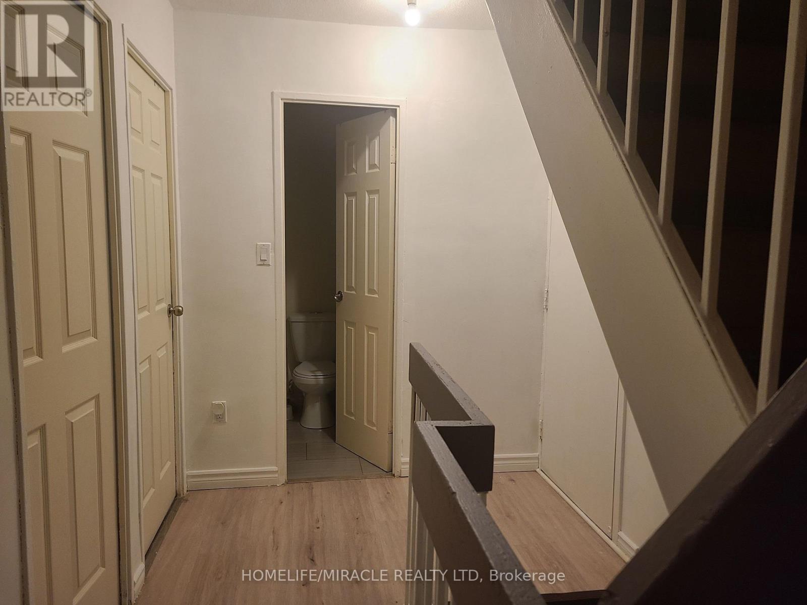 220 - 10 Eddystone Avenue, Toronto, Ontario  M3N 2T2 - Photo 11 - W12121440