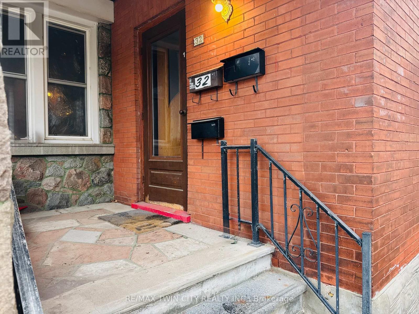 Property at 32 SIMEON STREET image 2