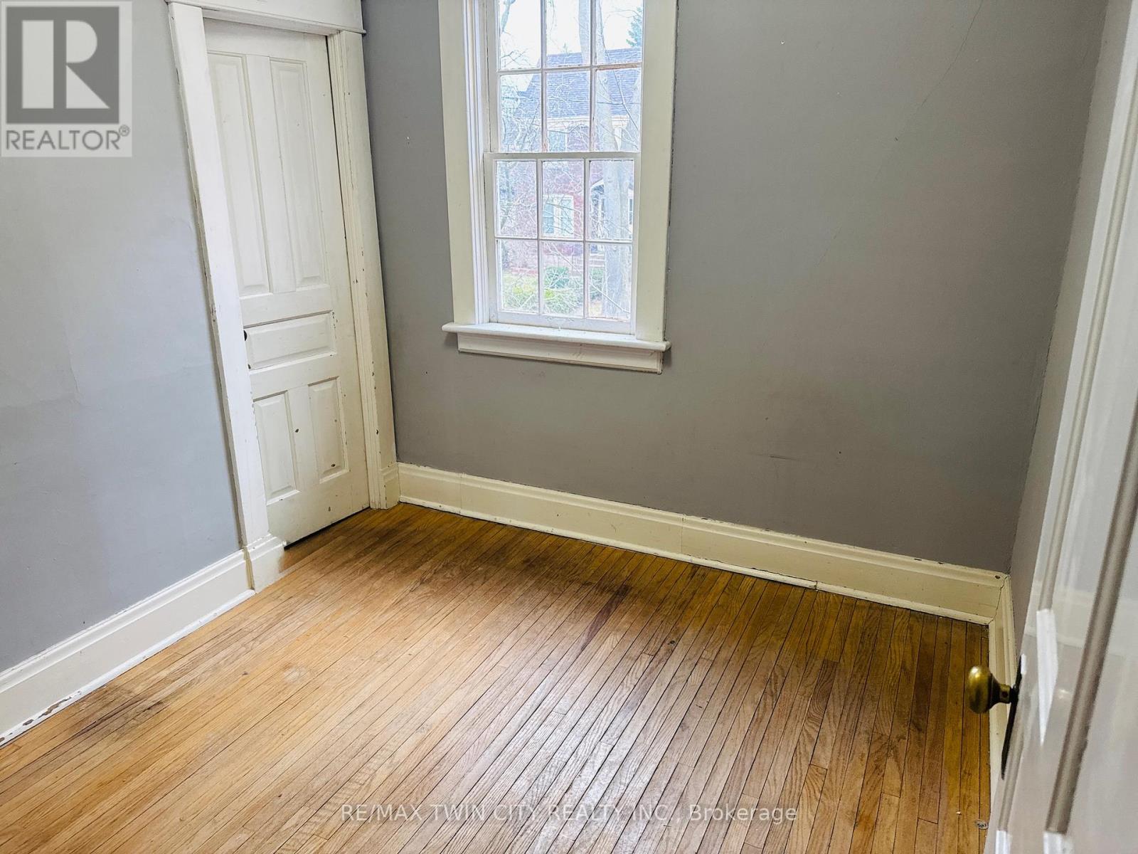 32 Simeon Street, Kitchener, Ontario  N2H 1S1 - Photo 38 - X12121437