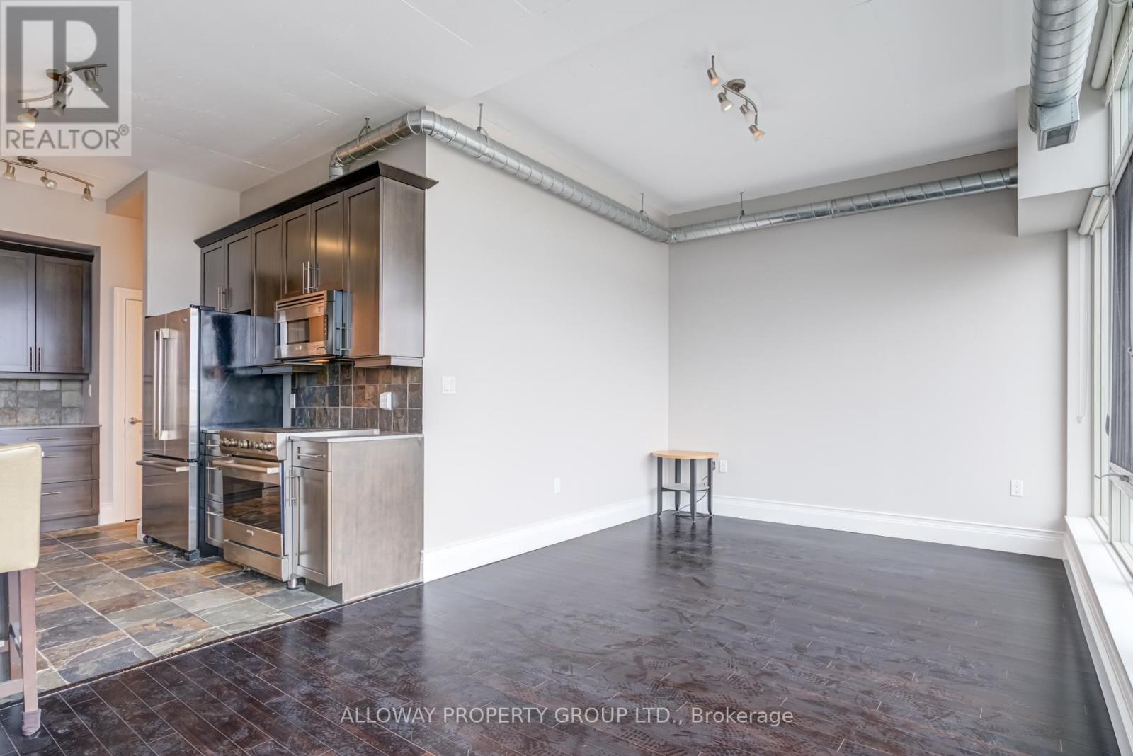 507 - 42 Bridgeport Road E, Waterloo, Ontario  N2J 0B3 - Photo 11 - X12121453