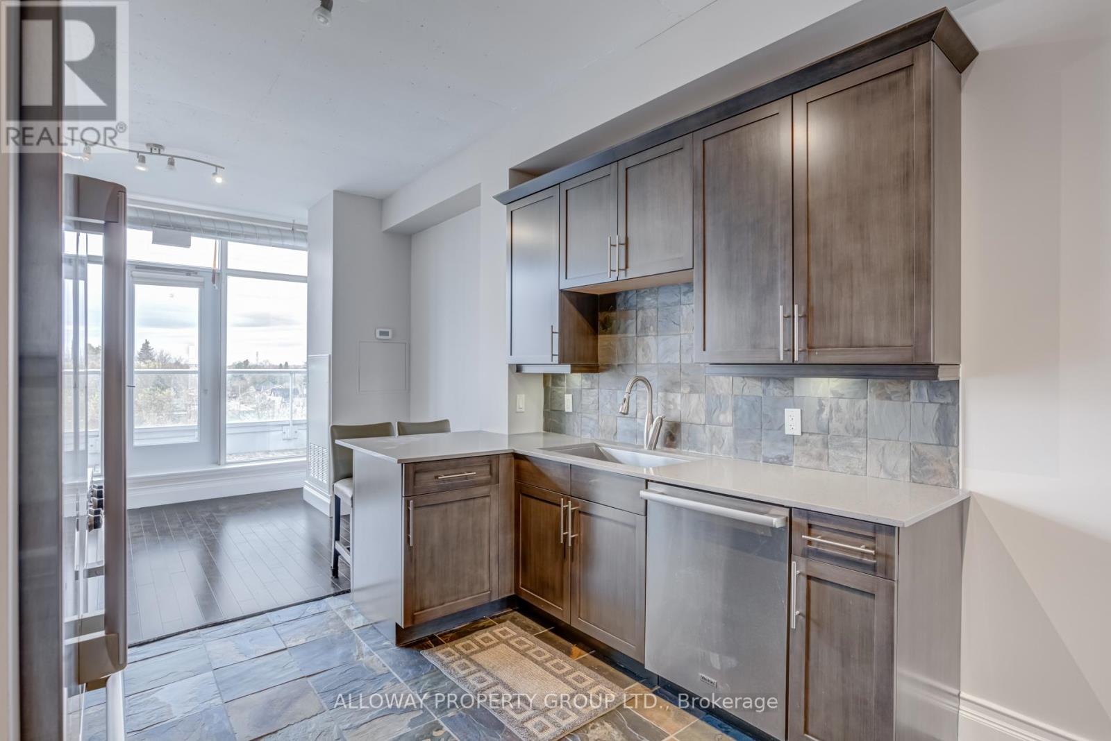 507 - 42 Bridgeport Road E, Waterloo, Ontario  N2J 0B3 - Photo 8 - X12121453