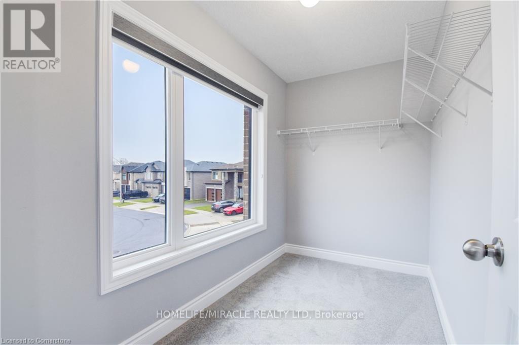 224 Freure Drive, Cambridge, Ontario  N1S 0B9 - Photo 21 - X12121482