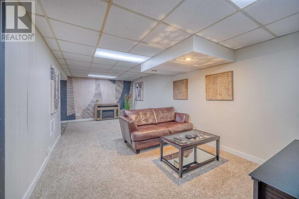 2715 63 Avenue Sw, Calgary, Alberta  T3E 5J6 - Photo 36 - A2217045