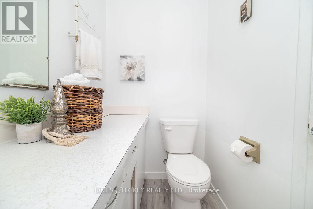 62 Parkdale Avenue, Deep River, Ontario  K0J 1P0 - Photo 22 - X12121487
