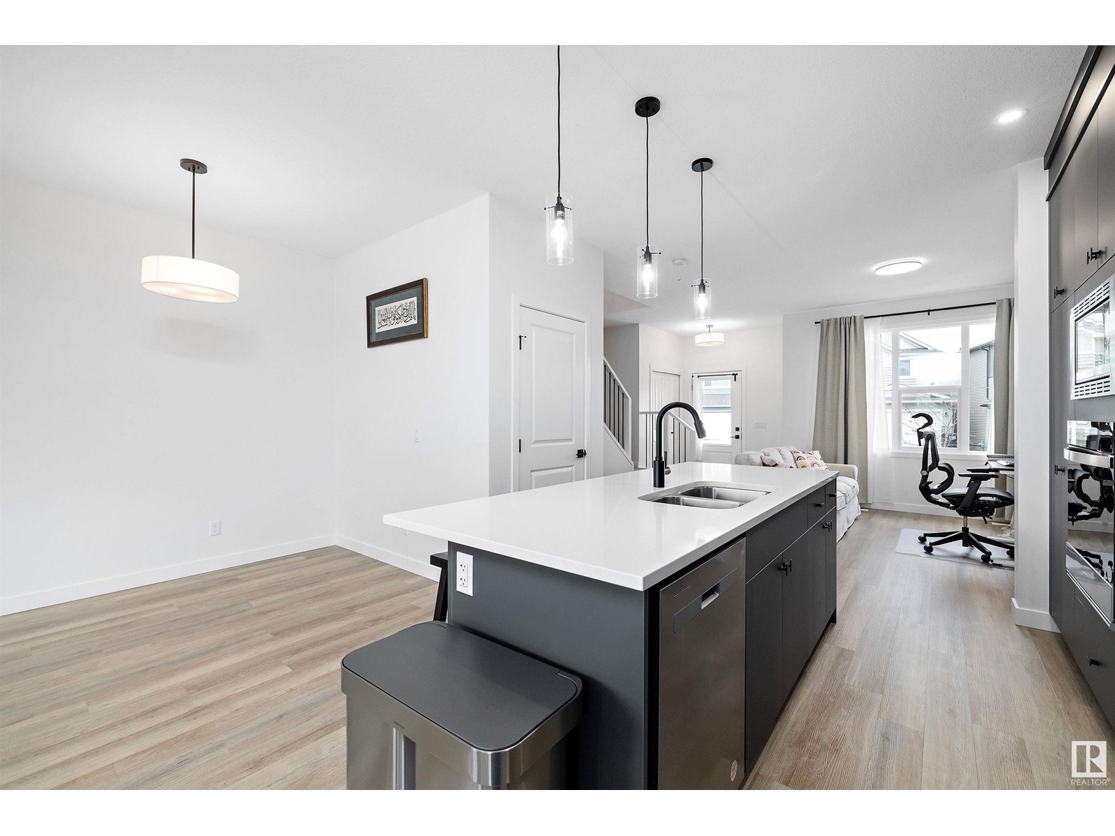 1439 Goodspeed Ln Nw, Edmonton, Alberta  T5T 0W2 - Photo 10 - E4434222