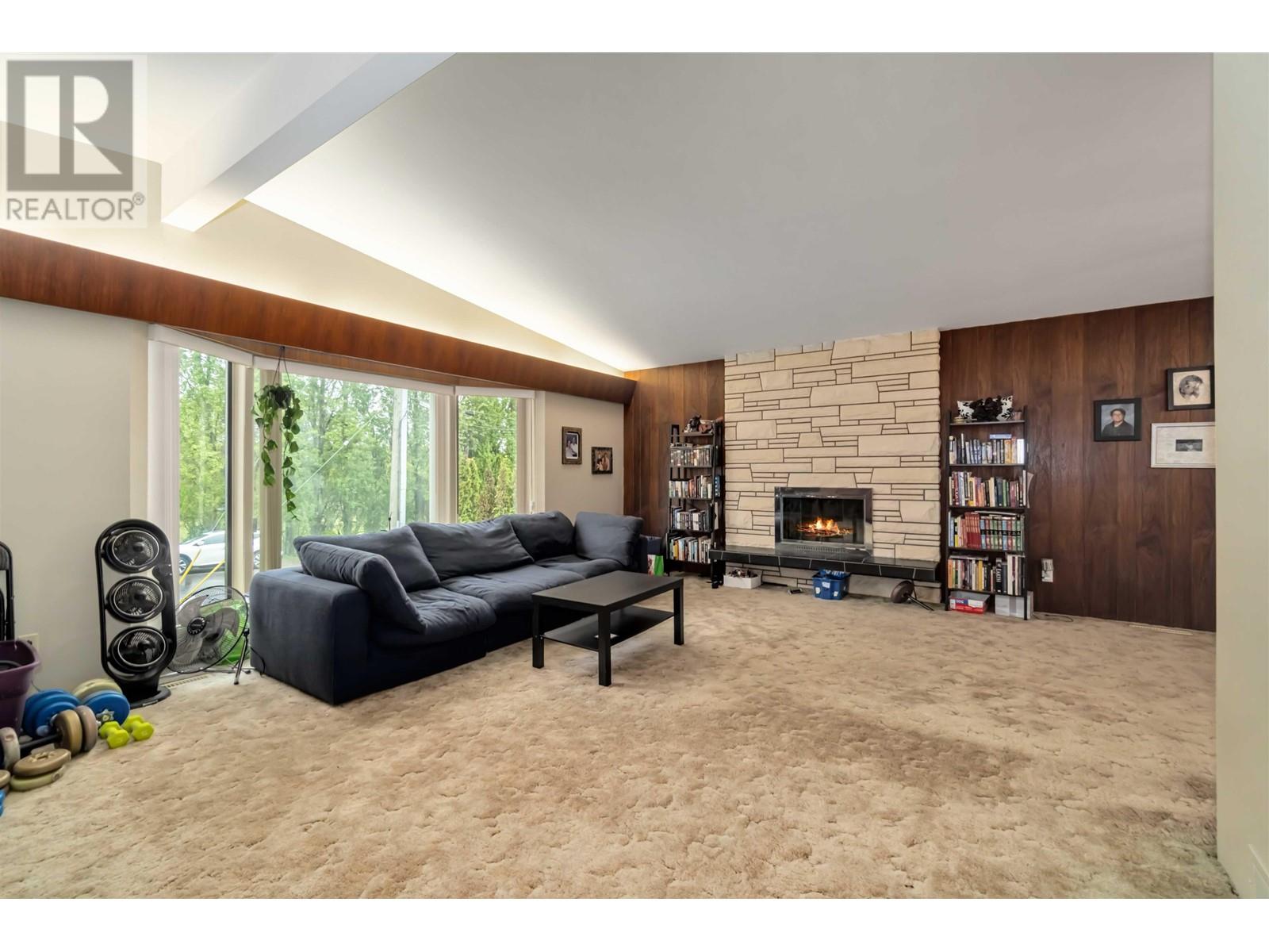 716 Guiltner Street, Coquitlam, British Columbia  V3J 4M5 - Photo 3 - R2996341