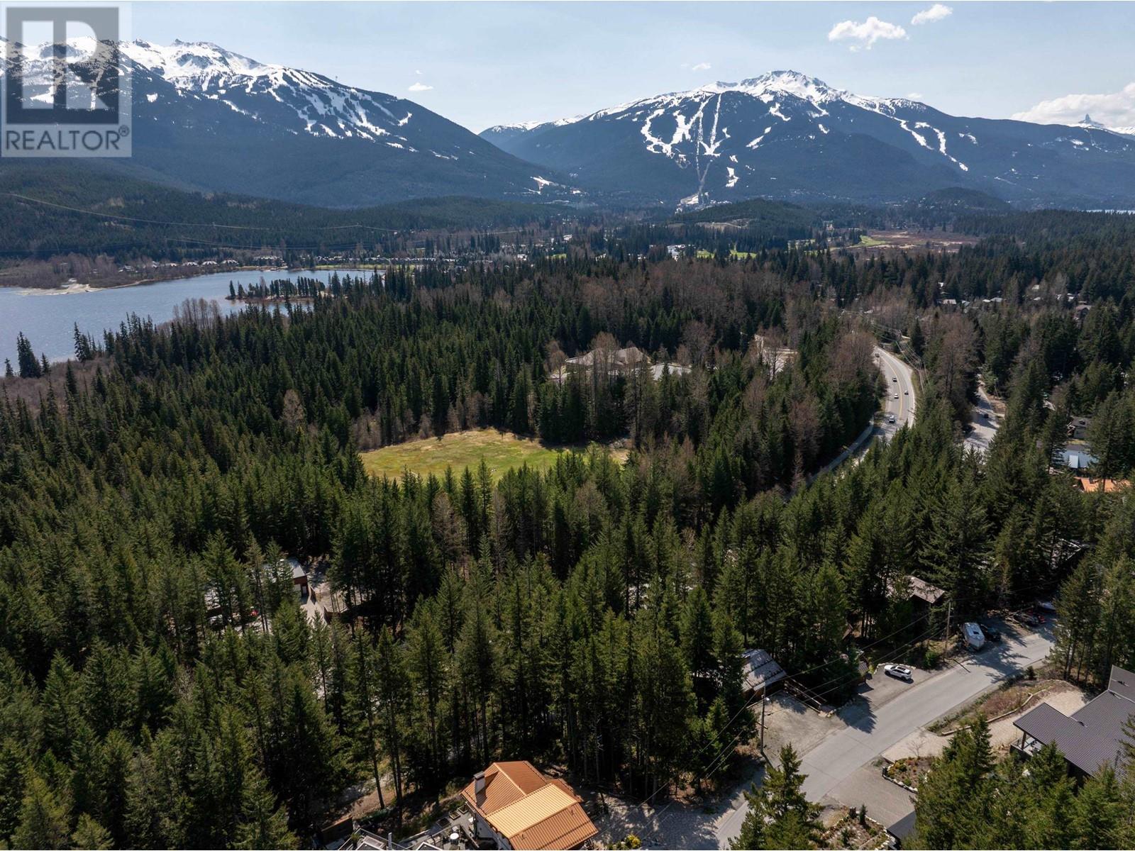 8214 Mountain View Drive, Whistler, British Columbia  V8E 0G3 - Photo 3 - R2997685