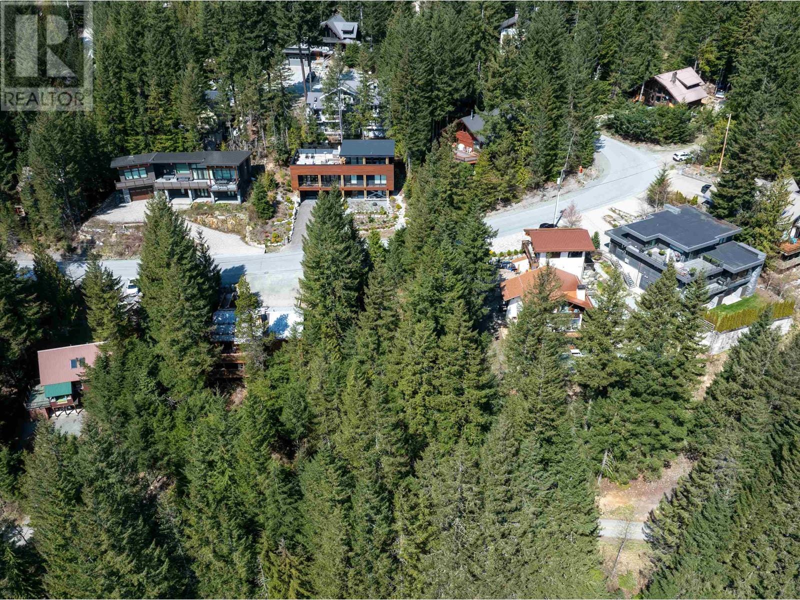 8214 Mountain View Drive, Whistler, British Columbia  V8E 0G3 - Photo 8 - R2997685