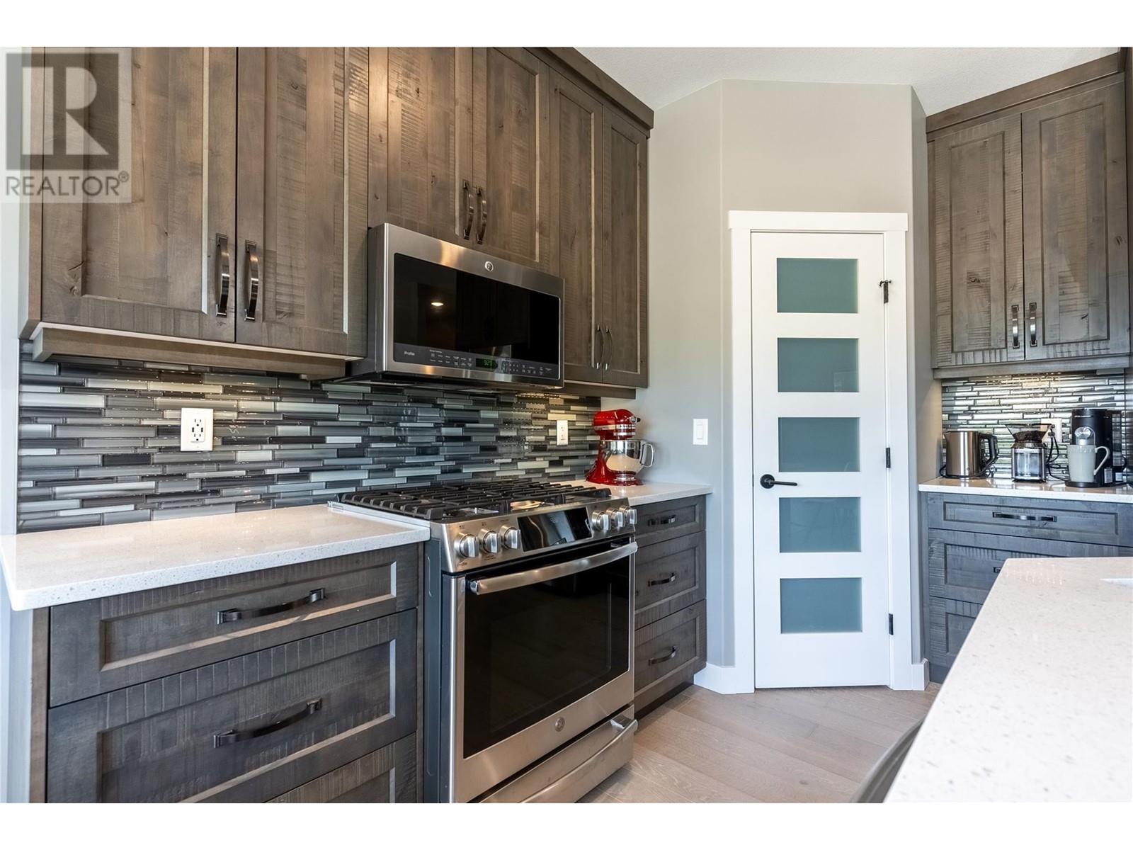 Property at 2592 Alpen Paradies Road Unit# 44 image 5