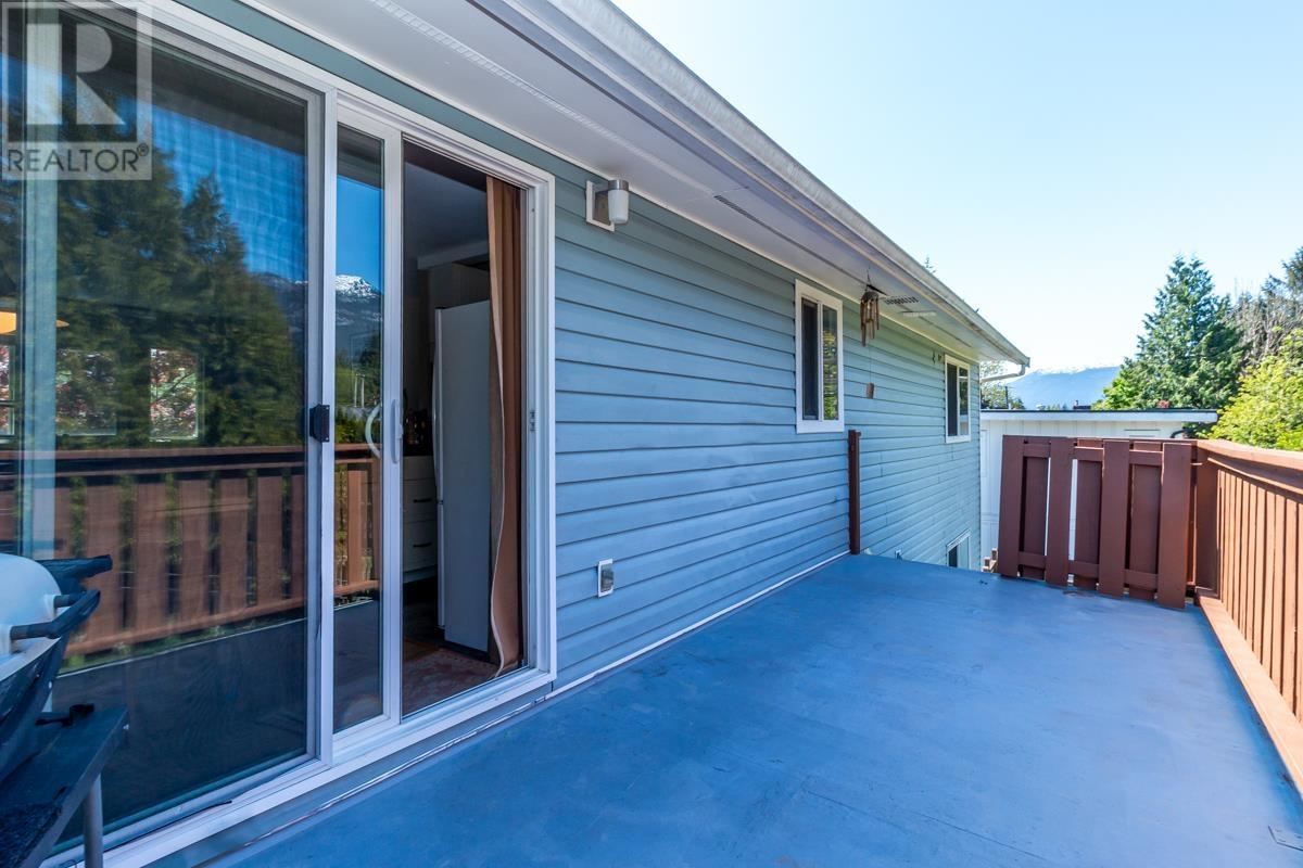38227 Hemlock Avenue, Squamish, British Columbia  V8B 0X1 - Photo 18 - R2997682