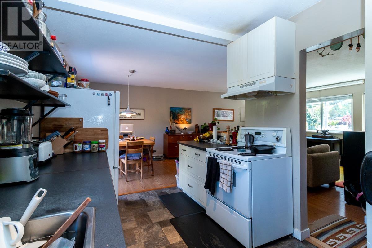 Property at 38227 HEMLOCK AVENUE image 5