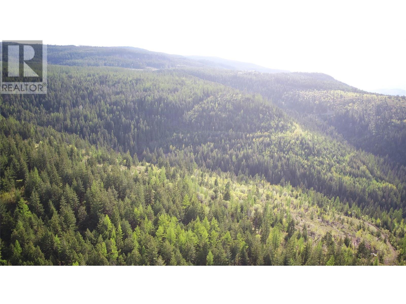 4285 brewer Creek Road, Lavington, British Columbia