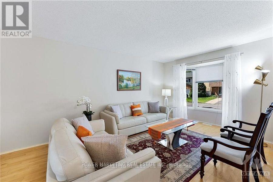 Property at 999 ALENMEDE CRESCENT image 3