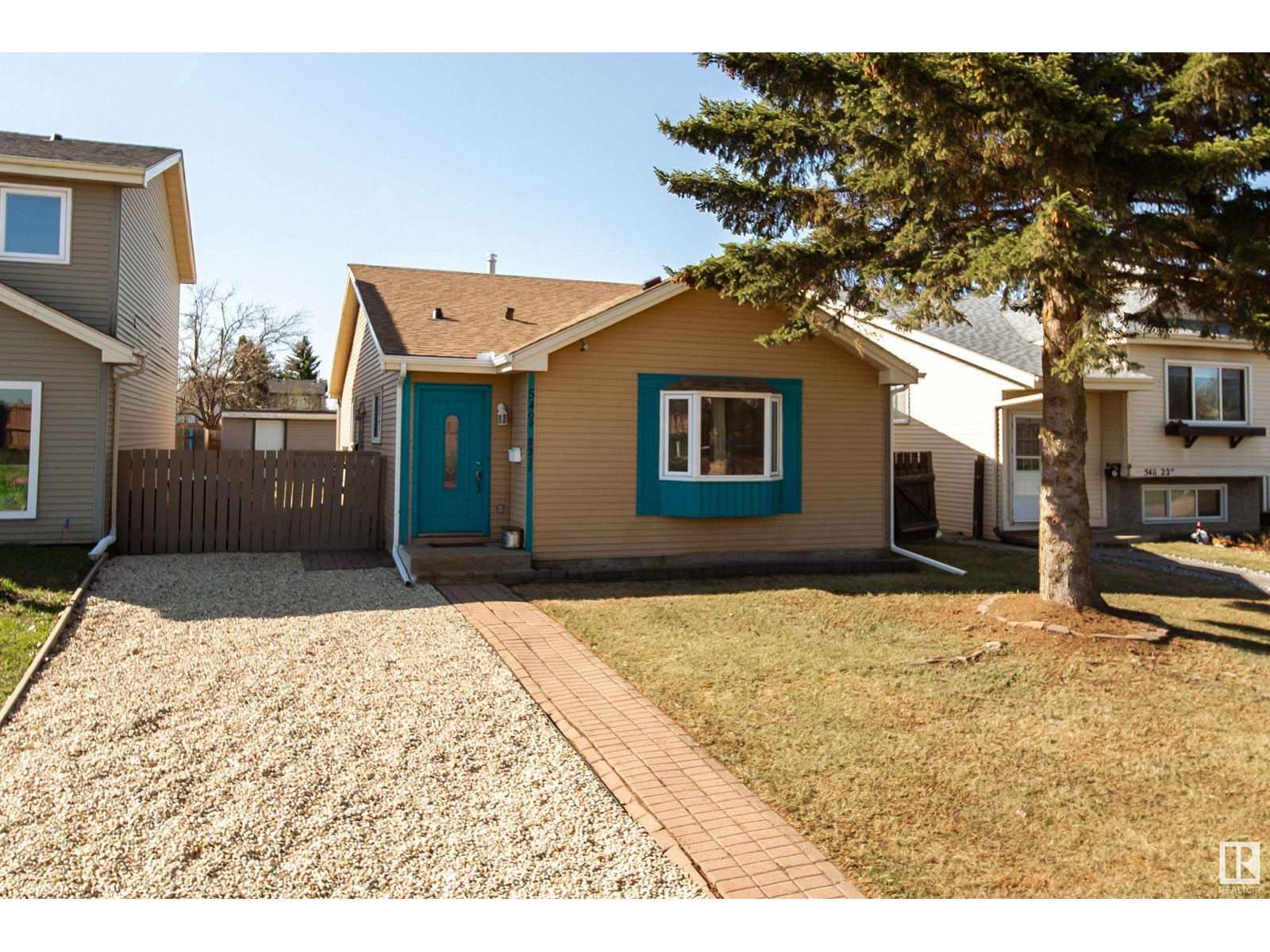 5409 22 AV NW, edmonton, Alberta