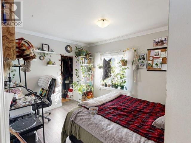 Property at 4692 HARWOOD AVE image 1