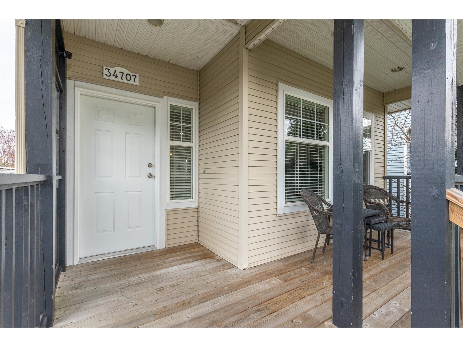 34707 4 Avenue, Abbotsford, British Columbia  V2S 8B8 - Photo 2 - R2997647
