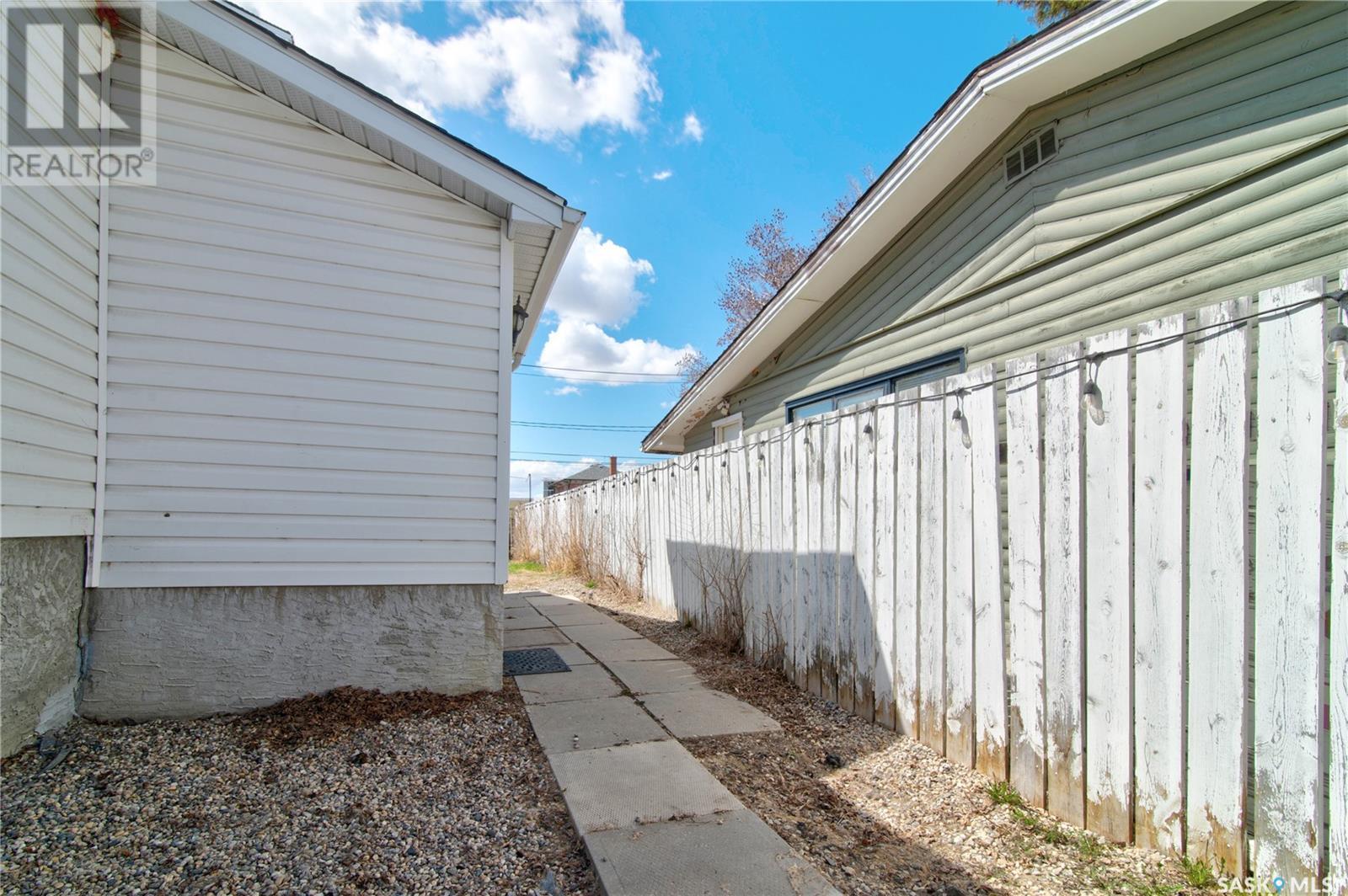 952 Wallace Street, Regina, Saskatchewan  S4N 3Y5 - Photo 23 - SK004517