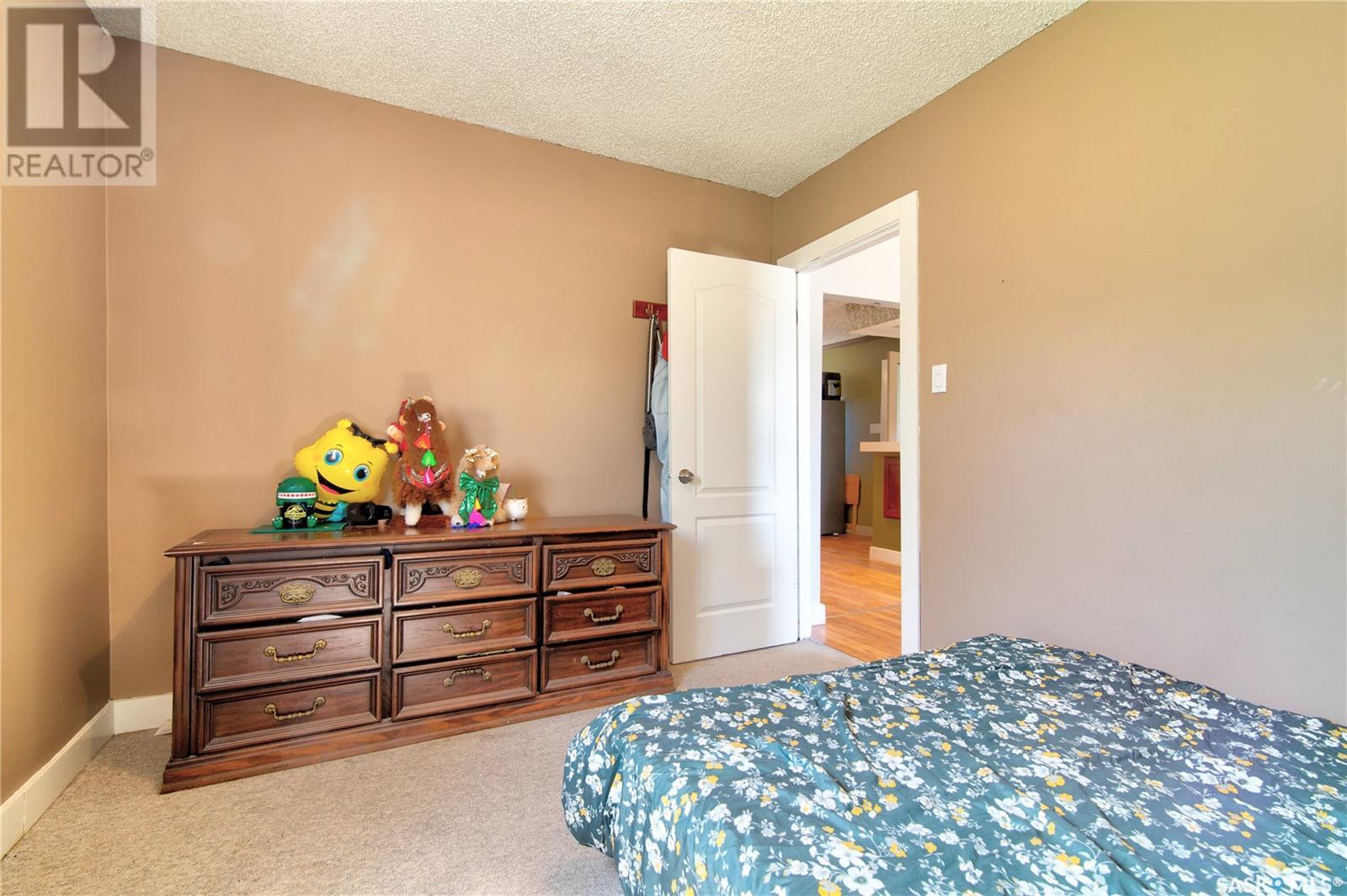 952 Wallace Street, Regina, Saskatchewan  S4N 3Y5 - Photo 8 - SK004517
