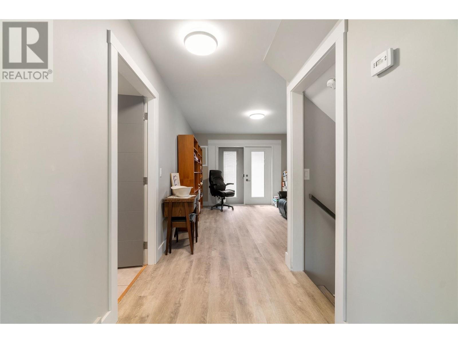 1851 70 Street Se, Salmon Arm, British Columbia  V1E 1X4 - Photo 21 - 10345541