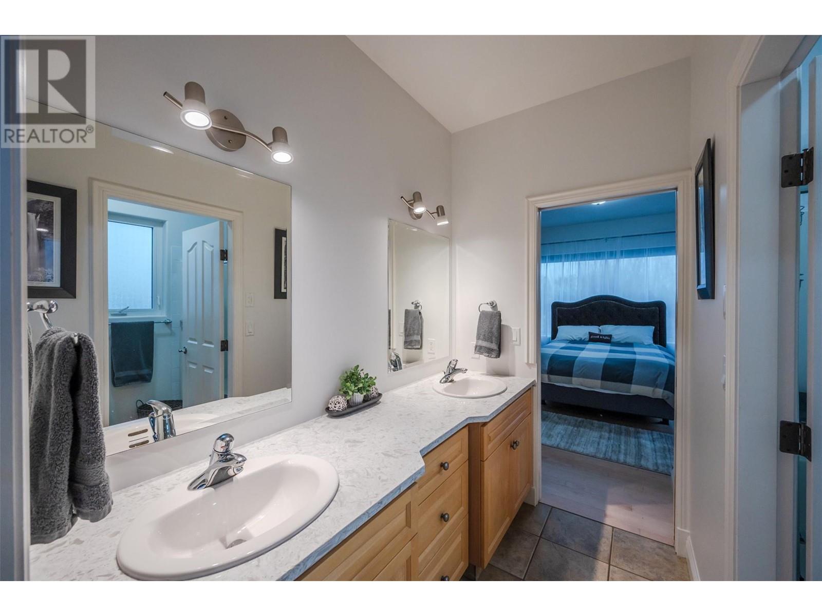 100 Fir Avenue, Kaleden, British Columbia  V0H 1K0 - Photo 59 - 10338985