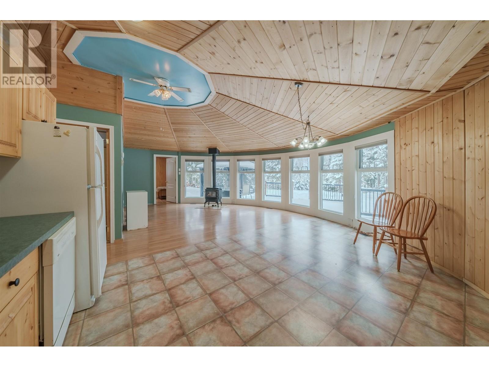 772 Green Lake S Road, Green Lake, British Columbia  V0K 2K2 - Photo 11 - R2952008