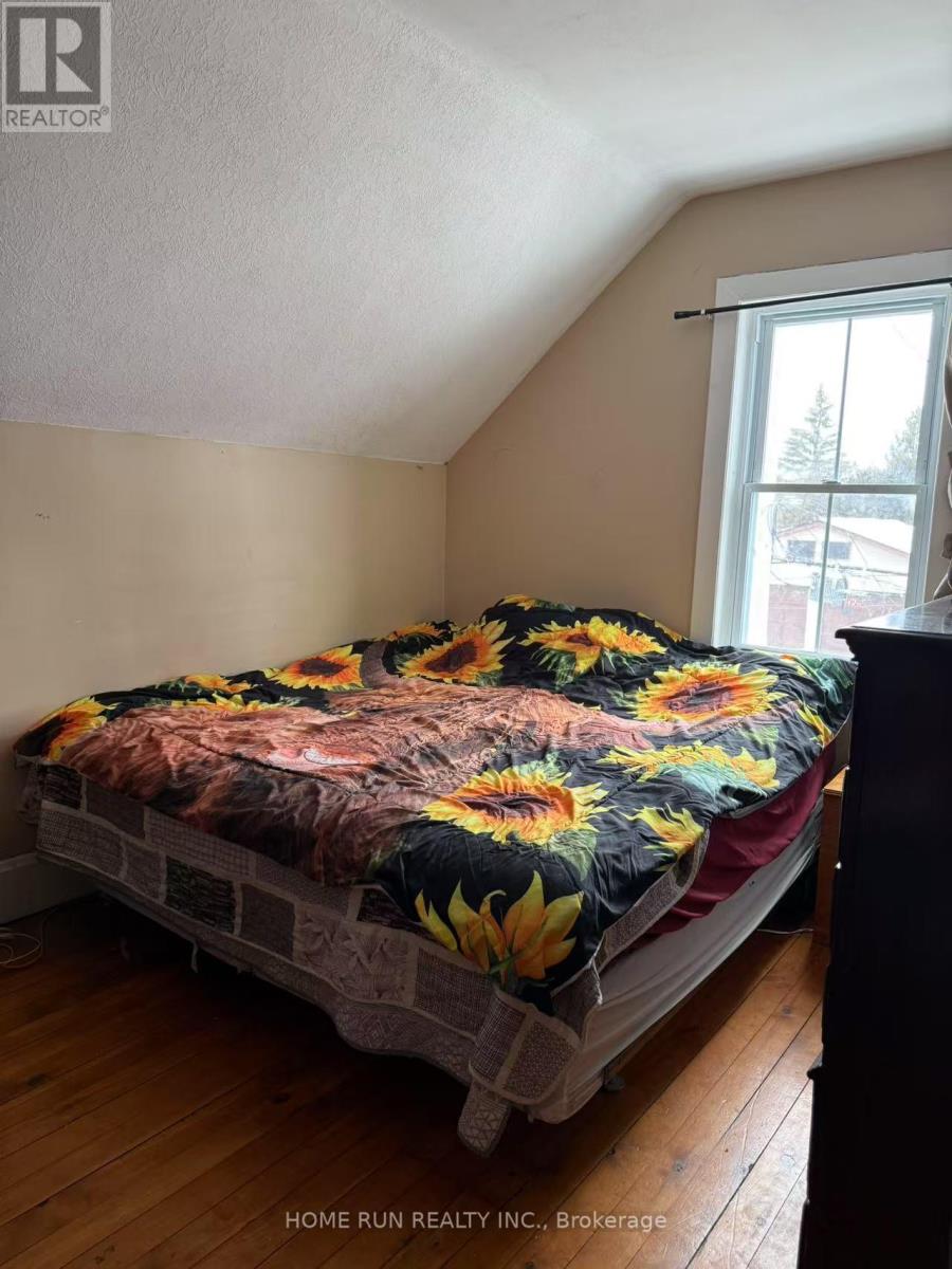 12 Herriott Street, Carleton Place, Ontario  K7C 2A5 - Photo 6 - X12121550