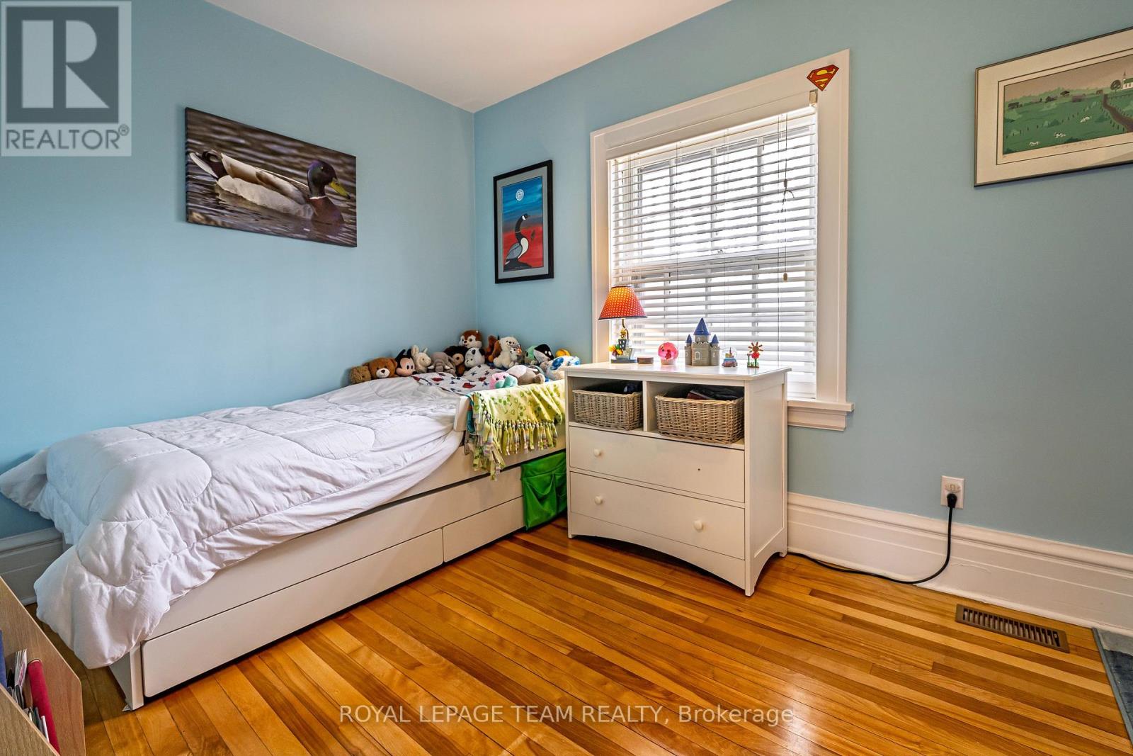380 Queen Elizabeth Place, Ottawa, Ontario  K1S 3N3 - Photo 15 - X12121568