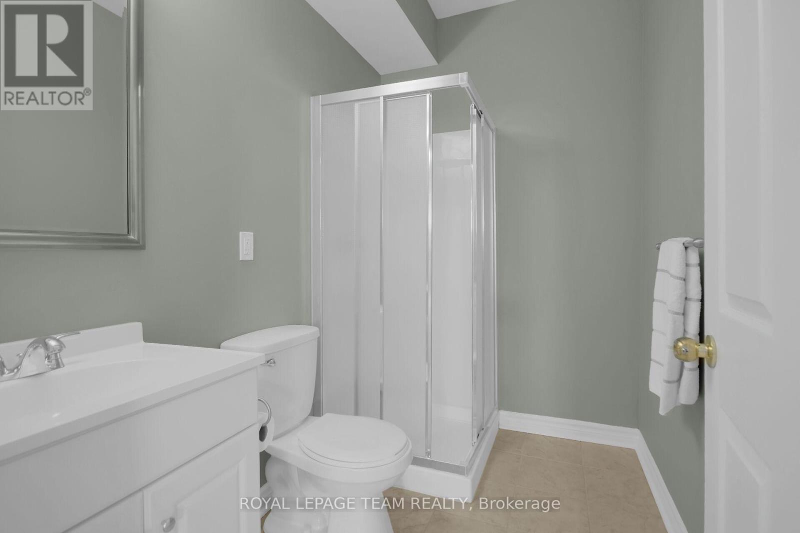 45 Amberlakes Drive, Ottawa, Ontario  K2S 2A2 - Photo 32 - X12121590